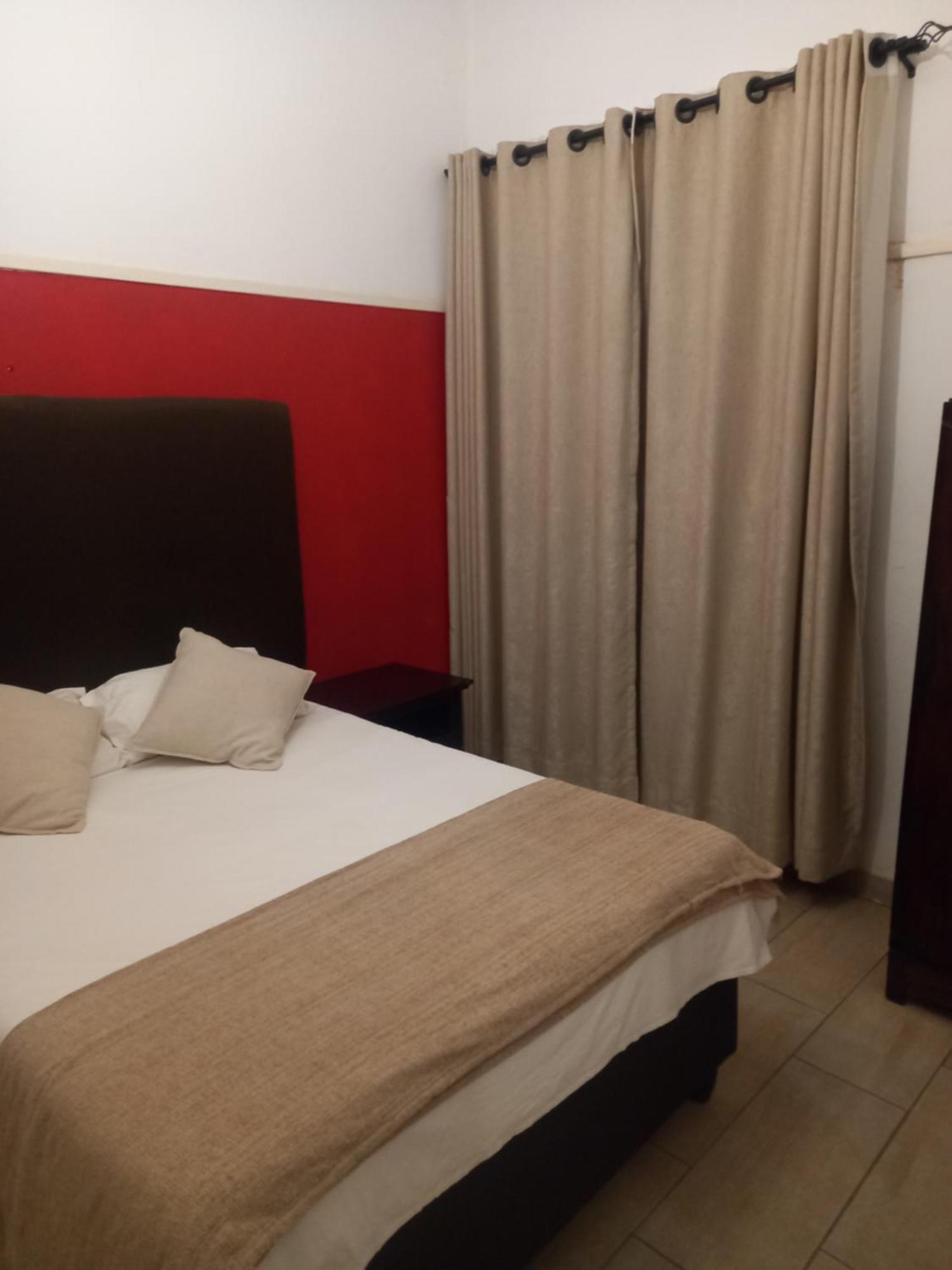 Choice Backpackers Lodge بولاوايو المظهر الخارجي الصورة