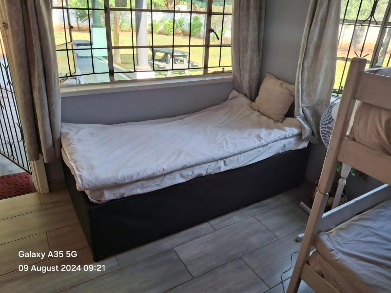 Choice Backpackers Lodge بولاوايو المظهر الخارجي الصورة